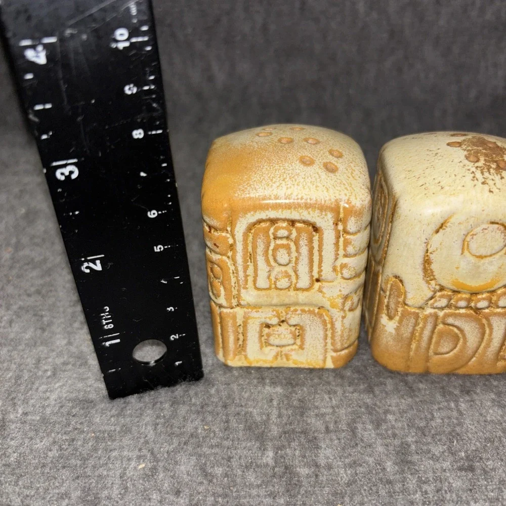 Vintage FRANKOMA Mayan Aztec Prairie Brown Tan Salt & Pepper‎ MCM No Corks 2.5